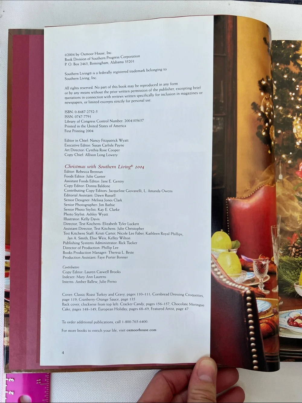Southern Living Christmas 2004 Cookbook - Red and Brown Holiday Cover